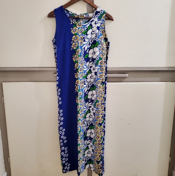 Hawaiian Maxi Dress - Picture 1 of 6